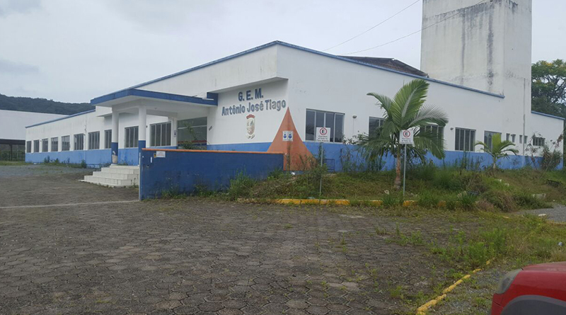 escola interditada